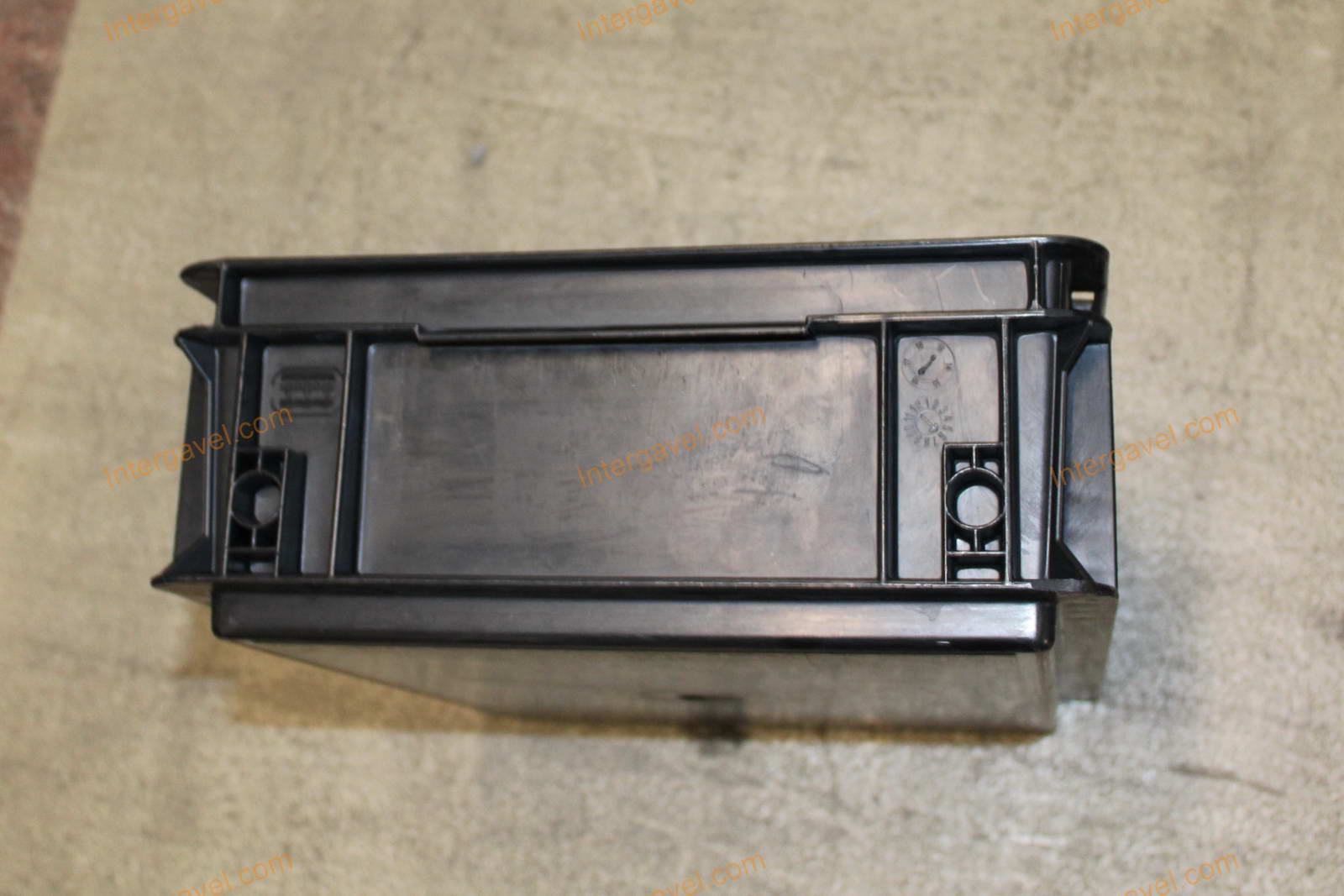 Műanyag láda - 400x300-120 8