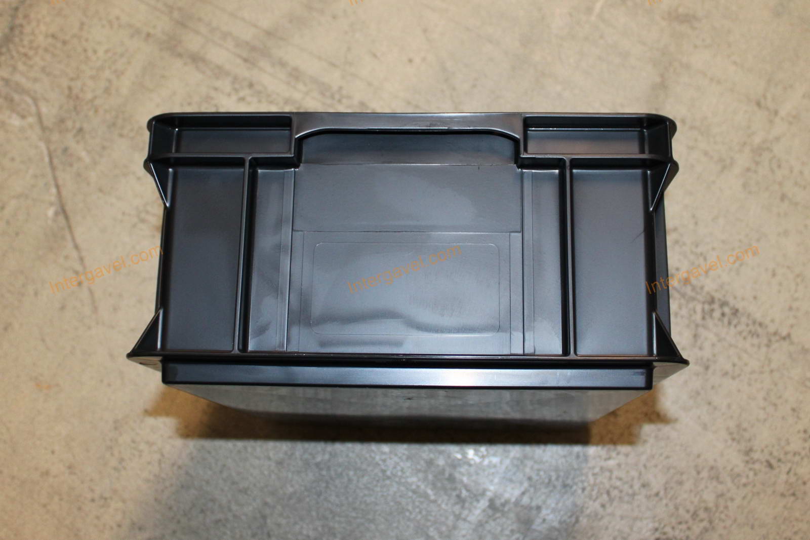 Műanyag láda - 400x300-145 6