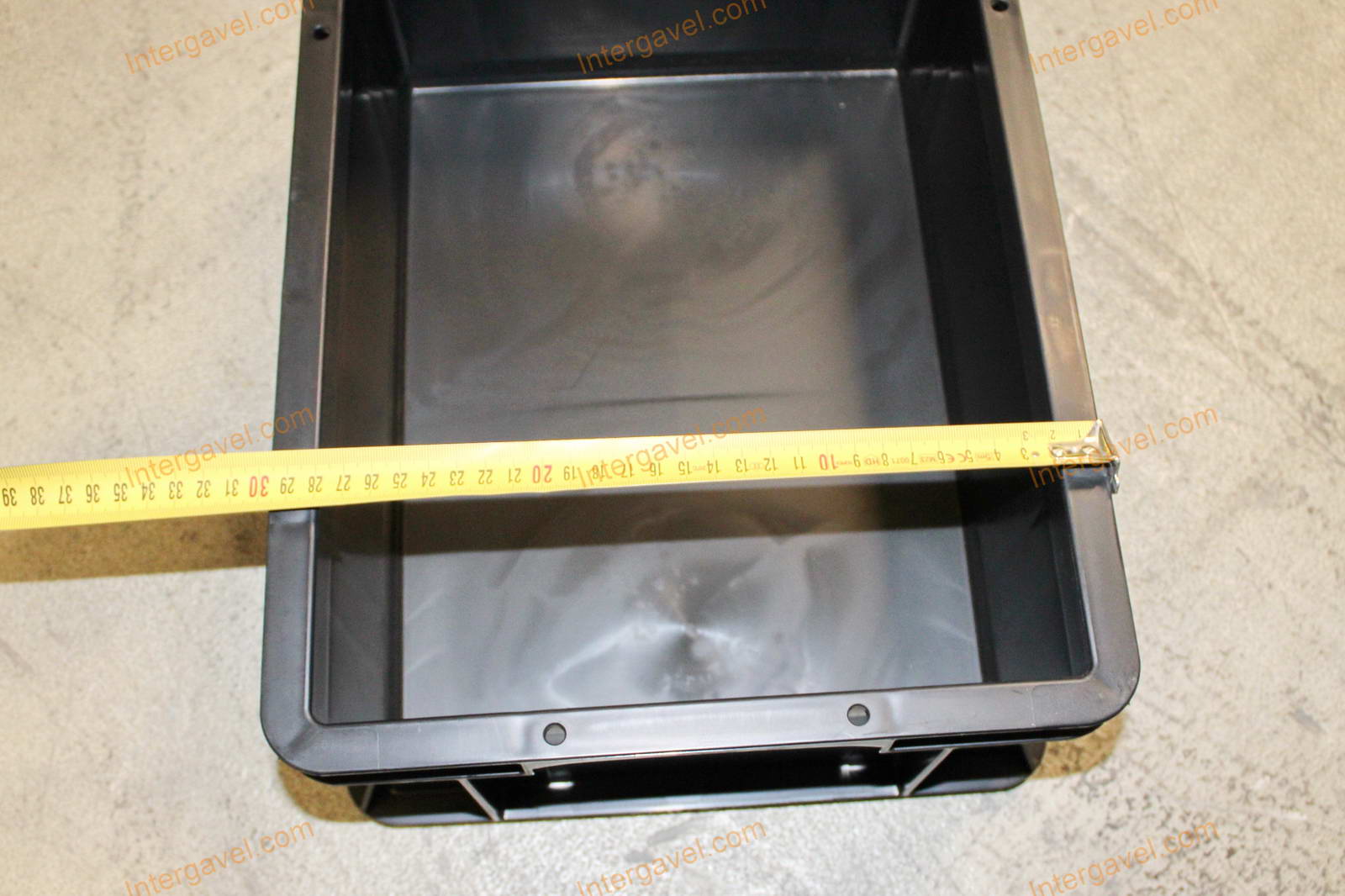 Műanyag láda - 400x300-145 10