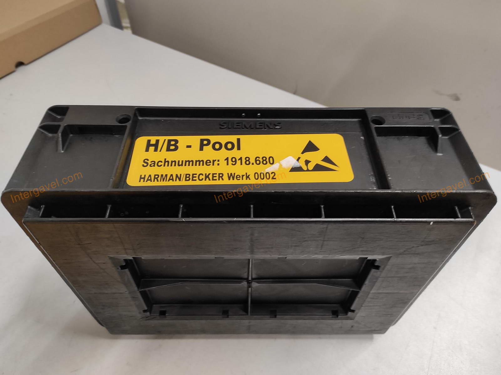 Műanyag láda - 400x300-120 2