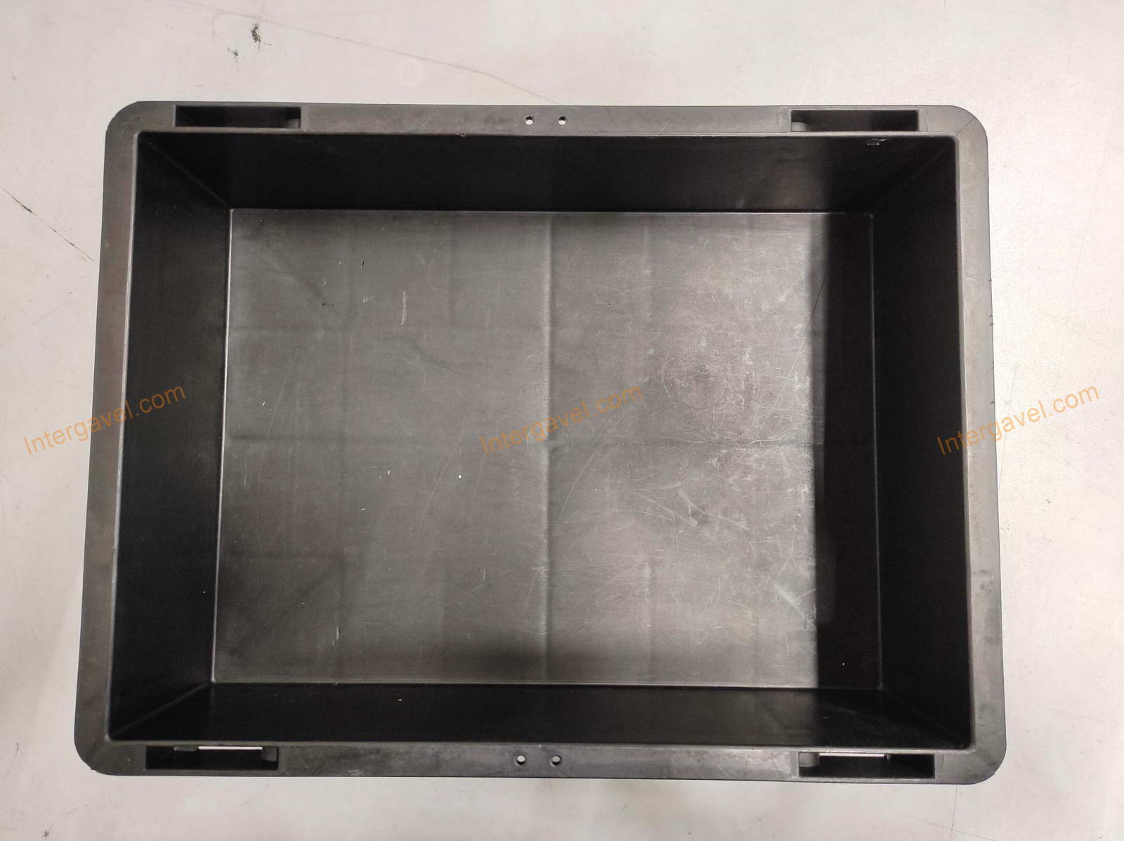 Műanyag láda - 400x300-120 3