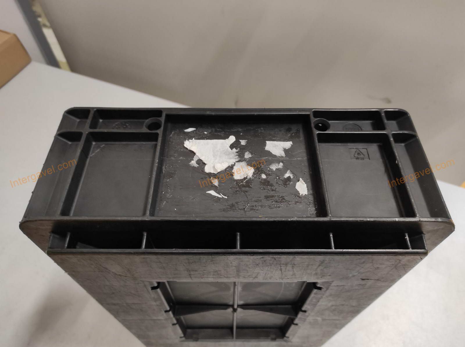 Műanyag láda - 400x300-120 5