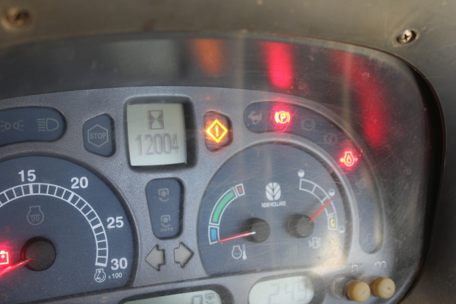 New Holland TL 90 A traktor 3