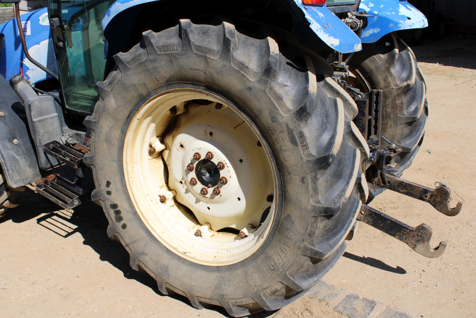 New Holland TL 90 A traktor 6