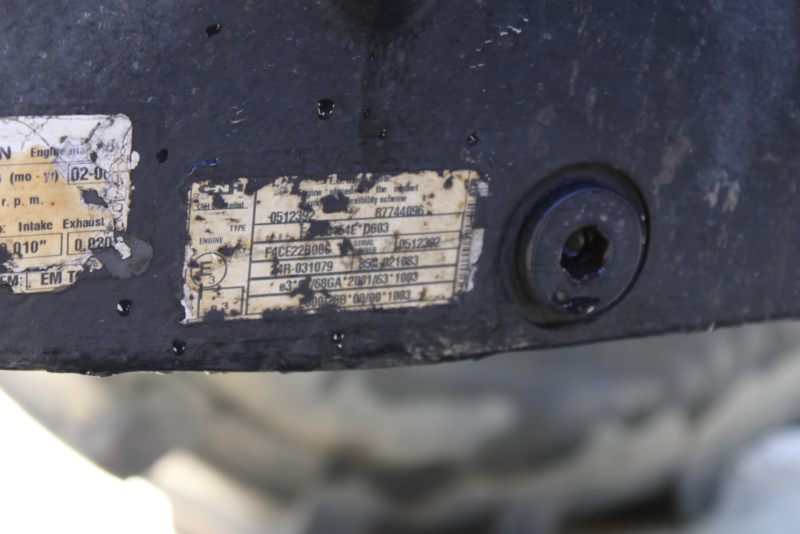 New Holland TL 90 A traktor 11