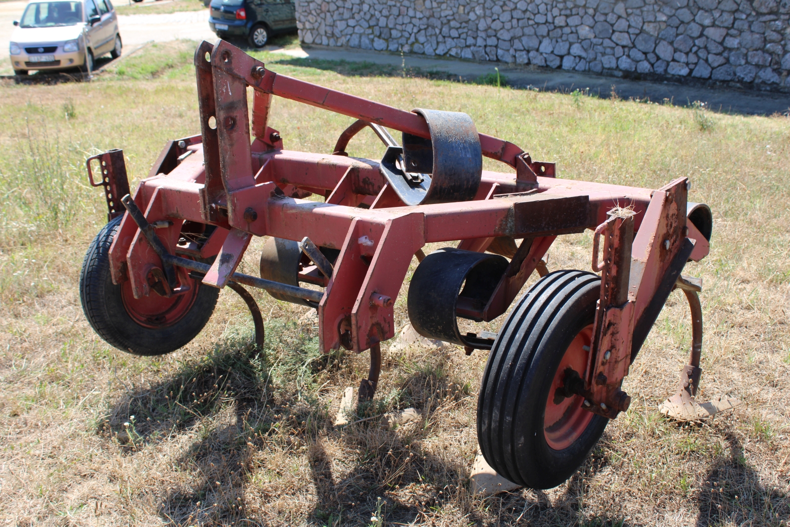 VIBROMIX 2,5 VF kultivátor talajlazító 7 db kapával 2