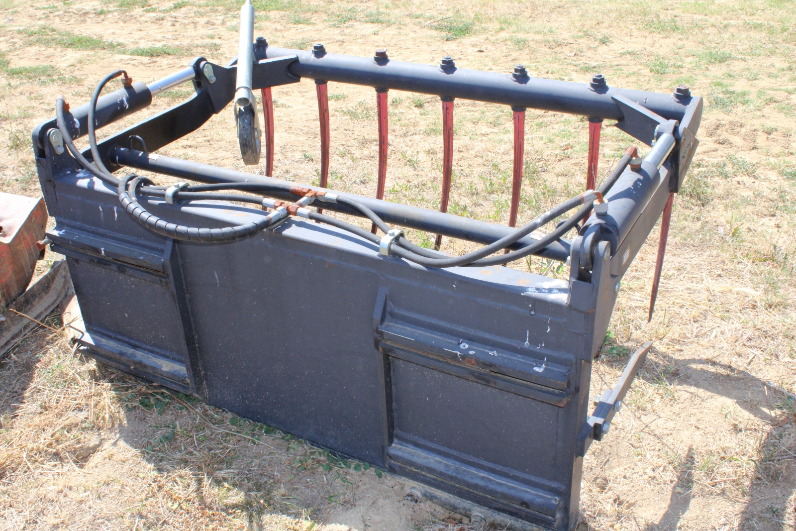 Szervestrágya rakodó villa 3