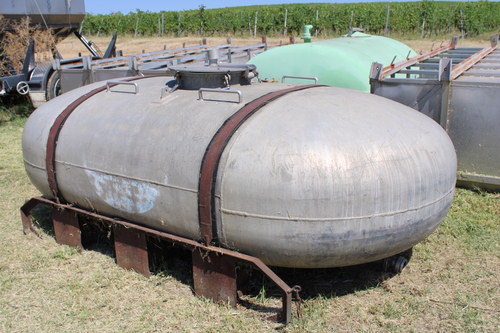 Mezőgép alutartály, lencseforma 2