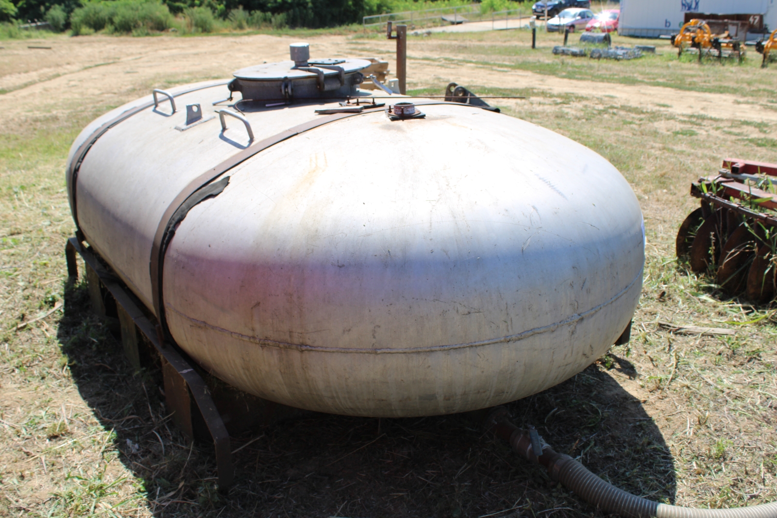 Mezőgép alutartály, lencseforma 4