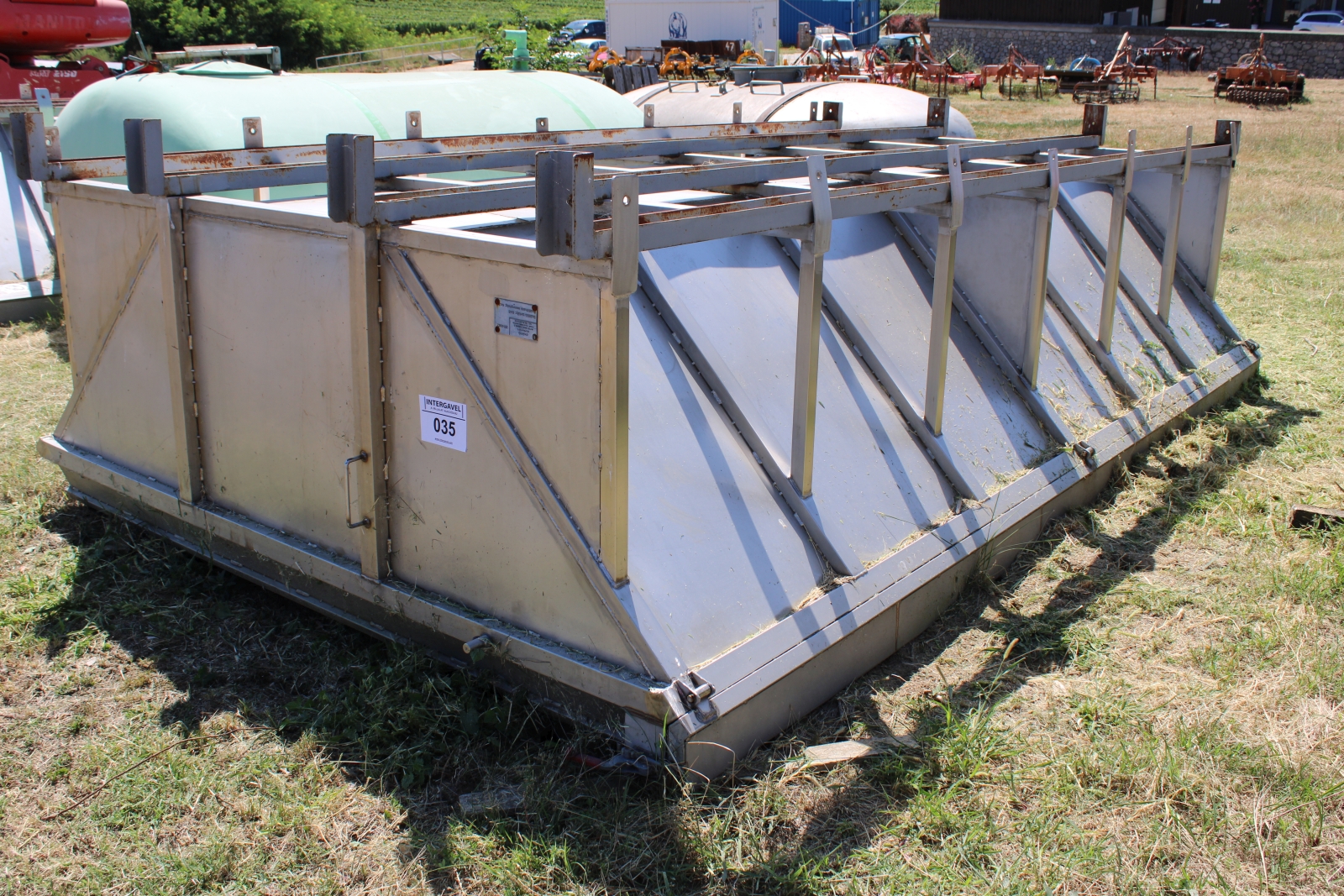 Szőlő szállító tartály 6 m3 2