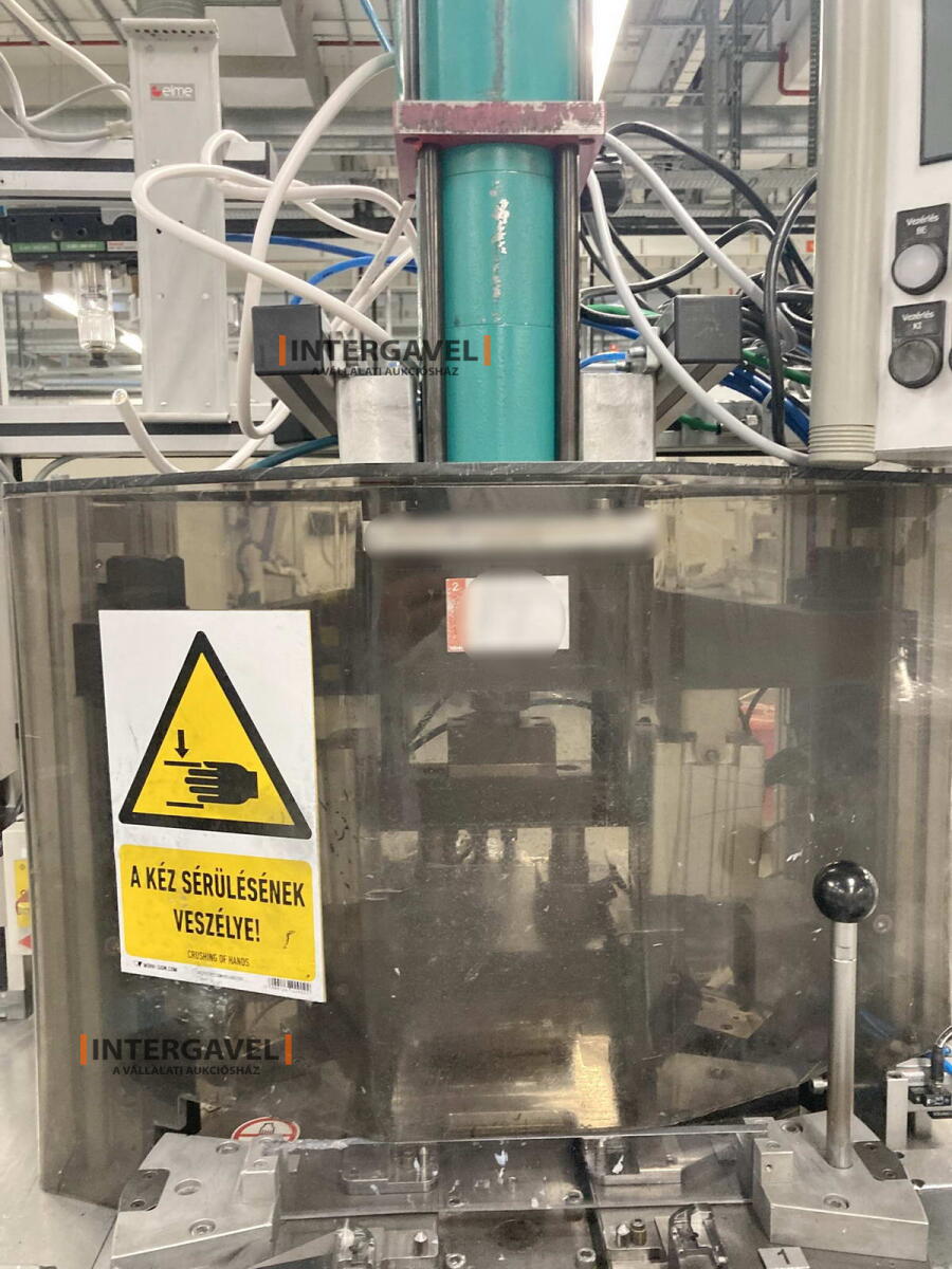 Szerelő munkahely 4