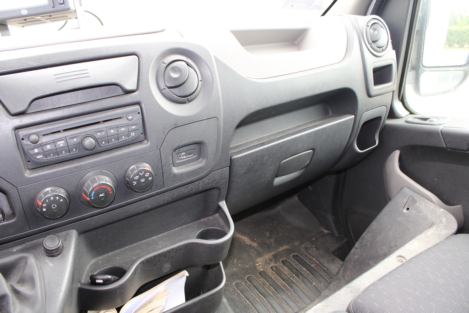 Opel Movano teherautó 16