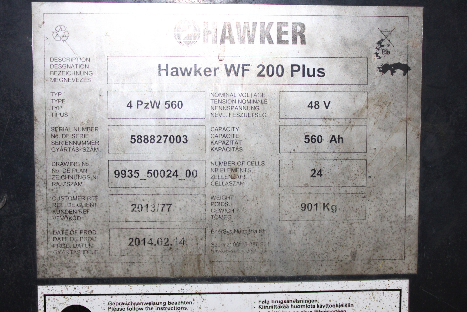 Keskenyfolyosós targonca 15