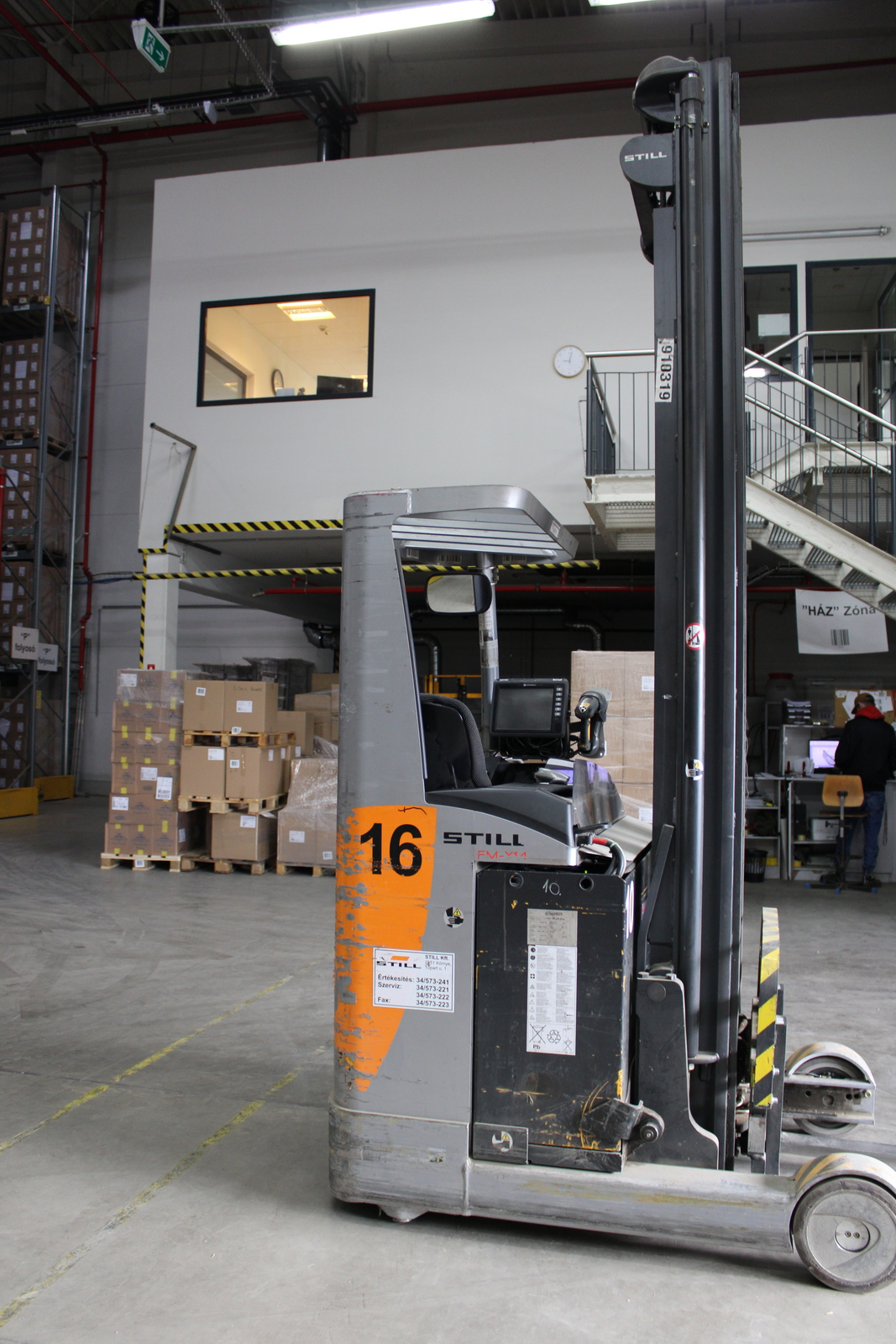 Vezetőüléses targonca 5