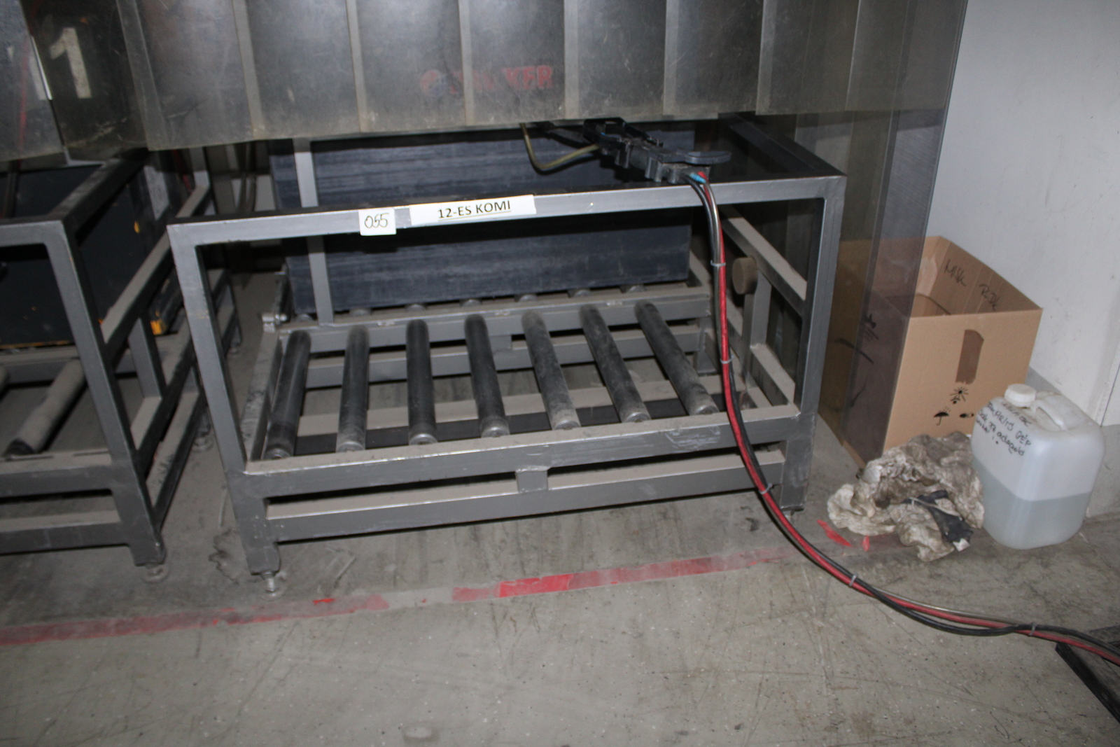 Keskenyfolyosós targonca 15