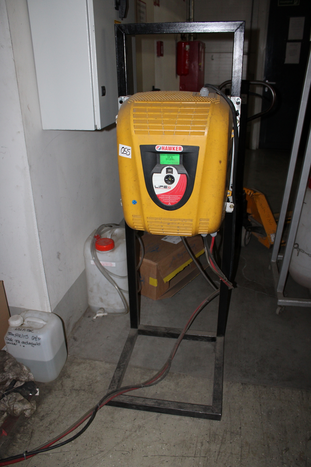 Keskenyfolyosós targonca 18