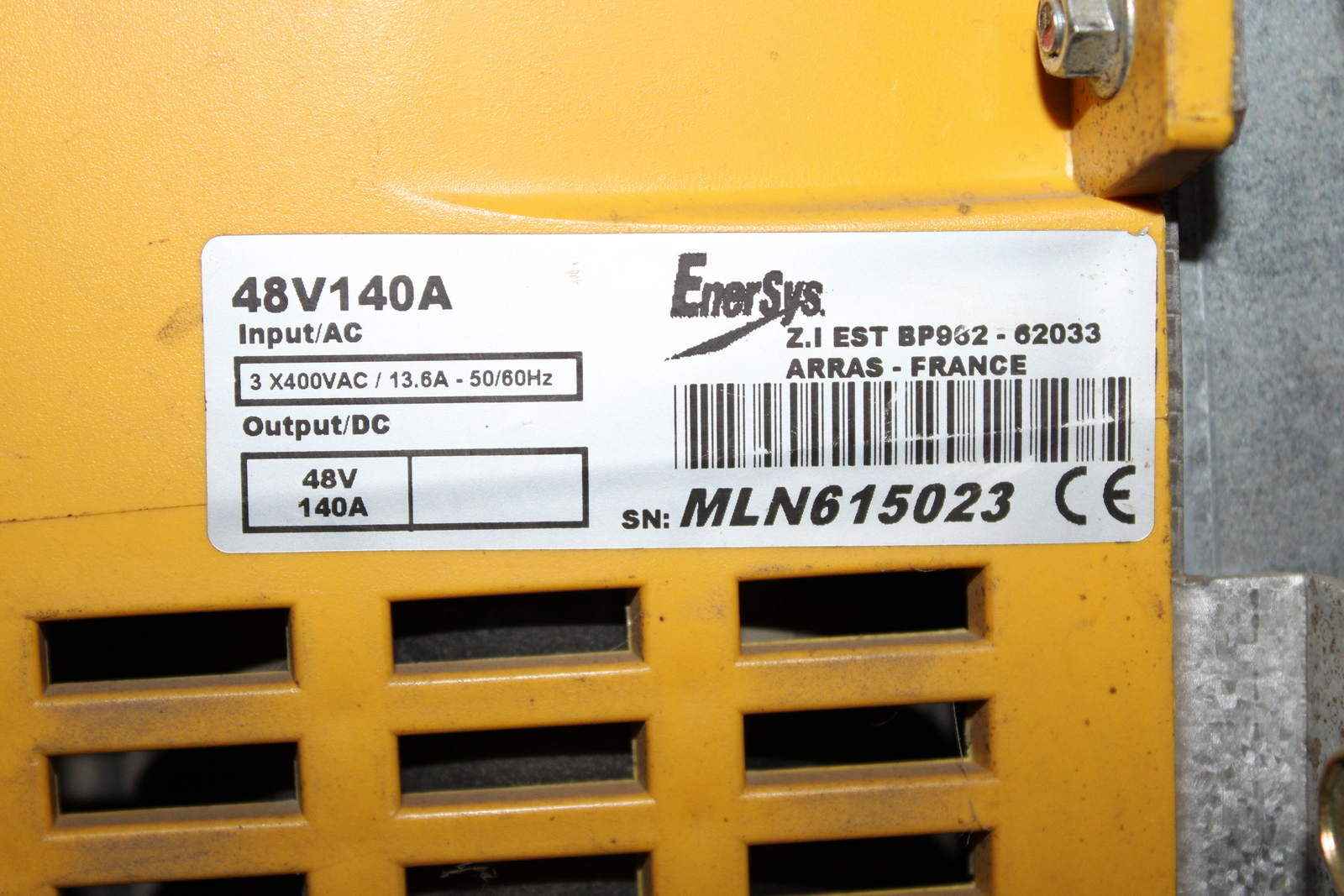 Keskenyfolyosós targonca 20