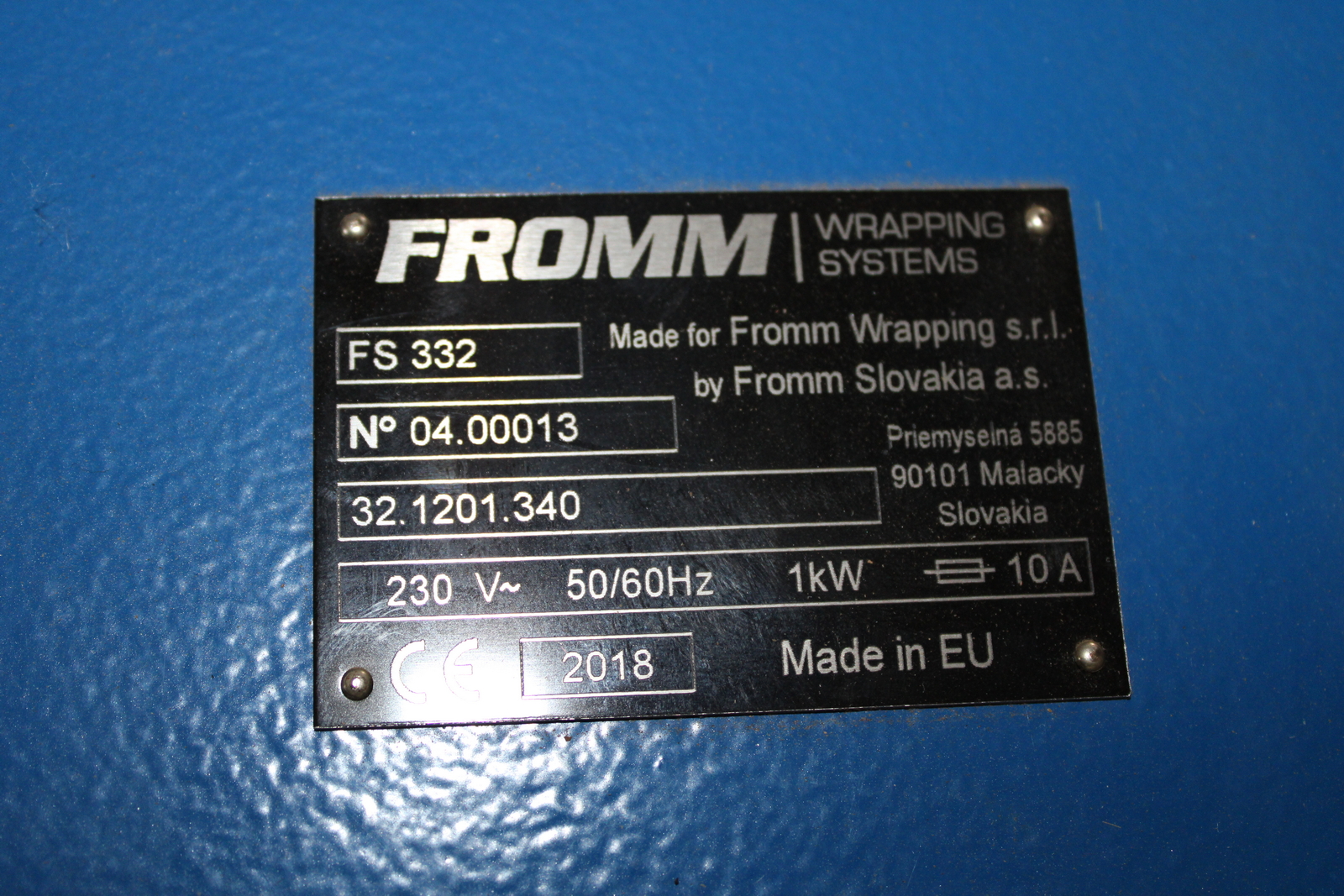 Raklapfóliázó gép 2