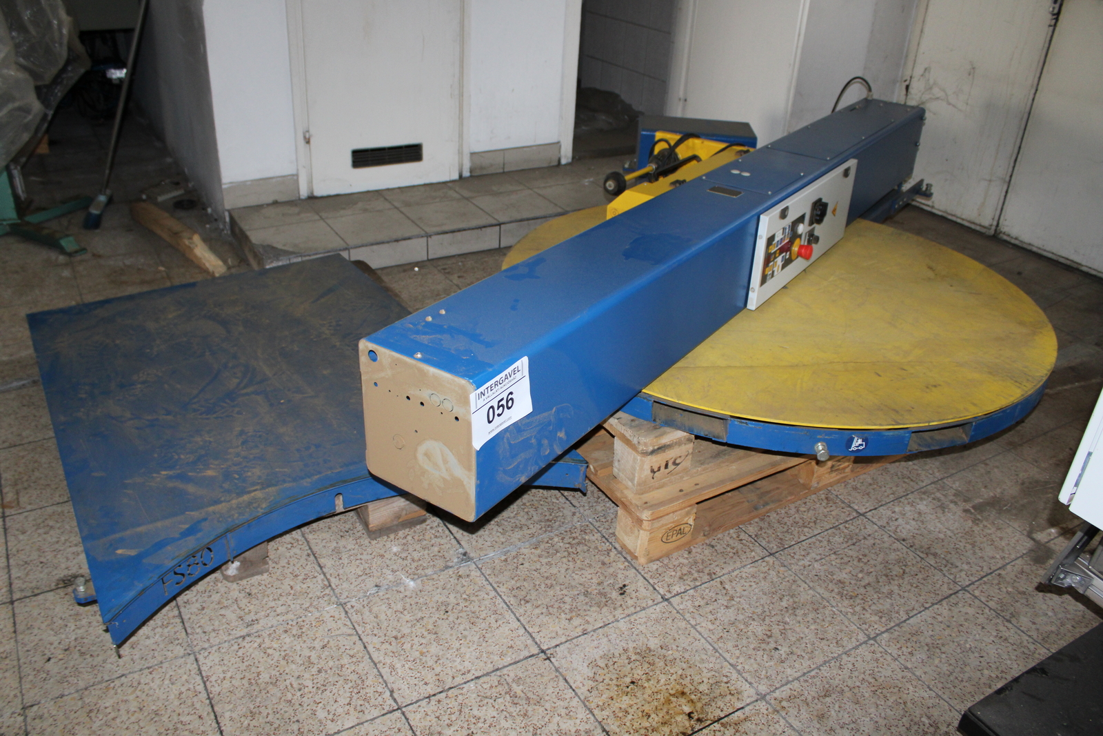 Raklapfóliázó gép 3