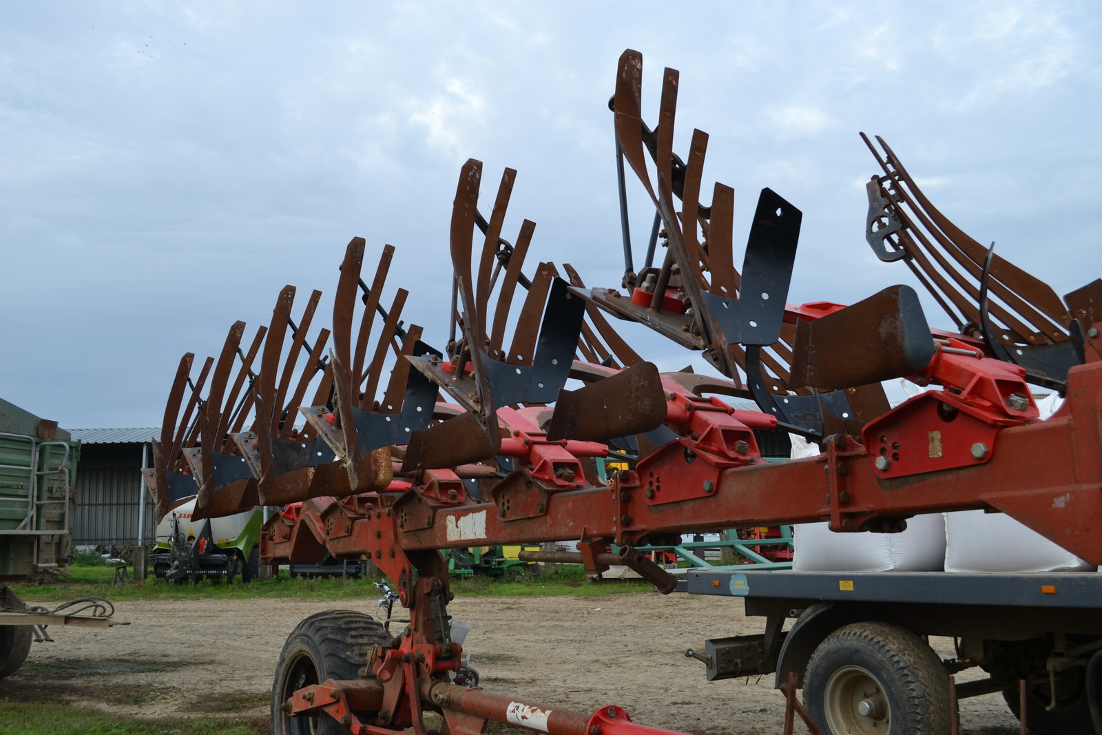 Váltvaforgató eke 7