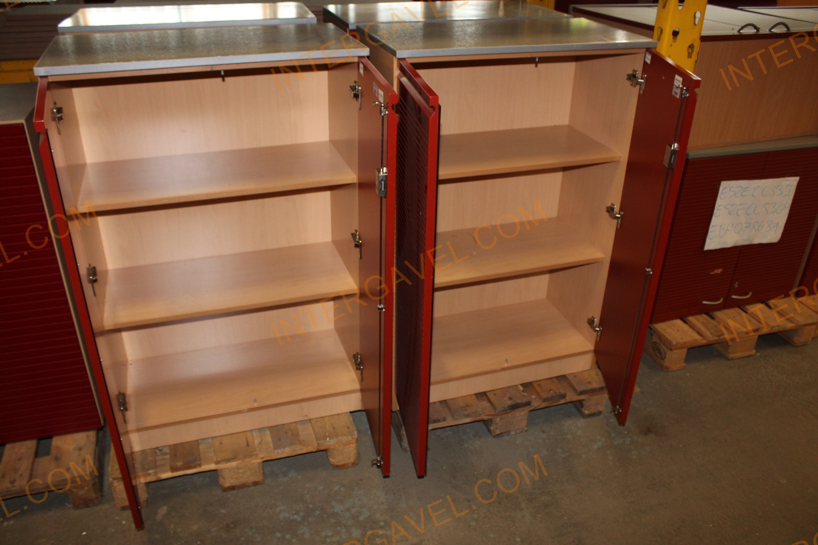 Shelf cabinet (red door-gray/beech top part-3 file rows) 3