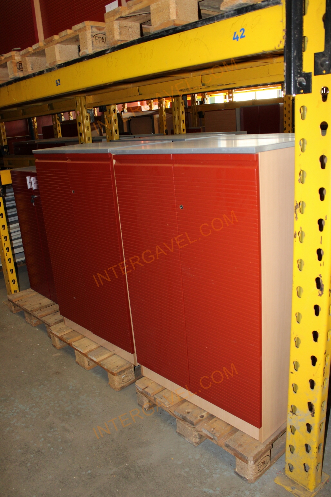 Shelf cabinet (red door-gray/beech top part-3 file rows) 5