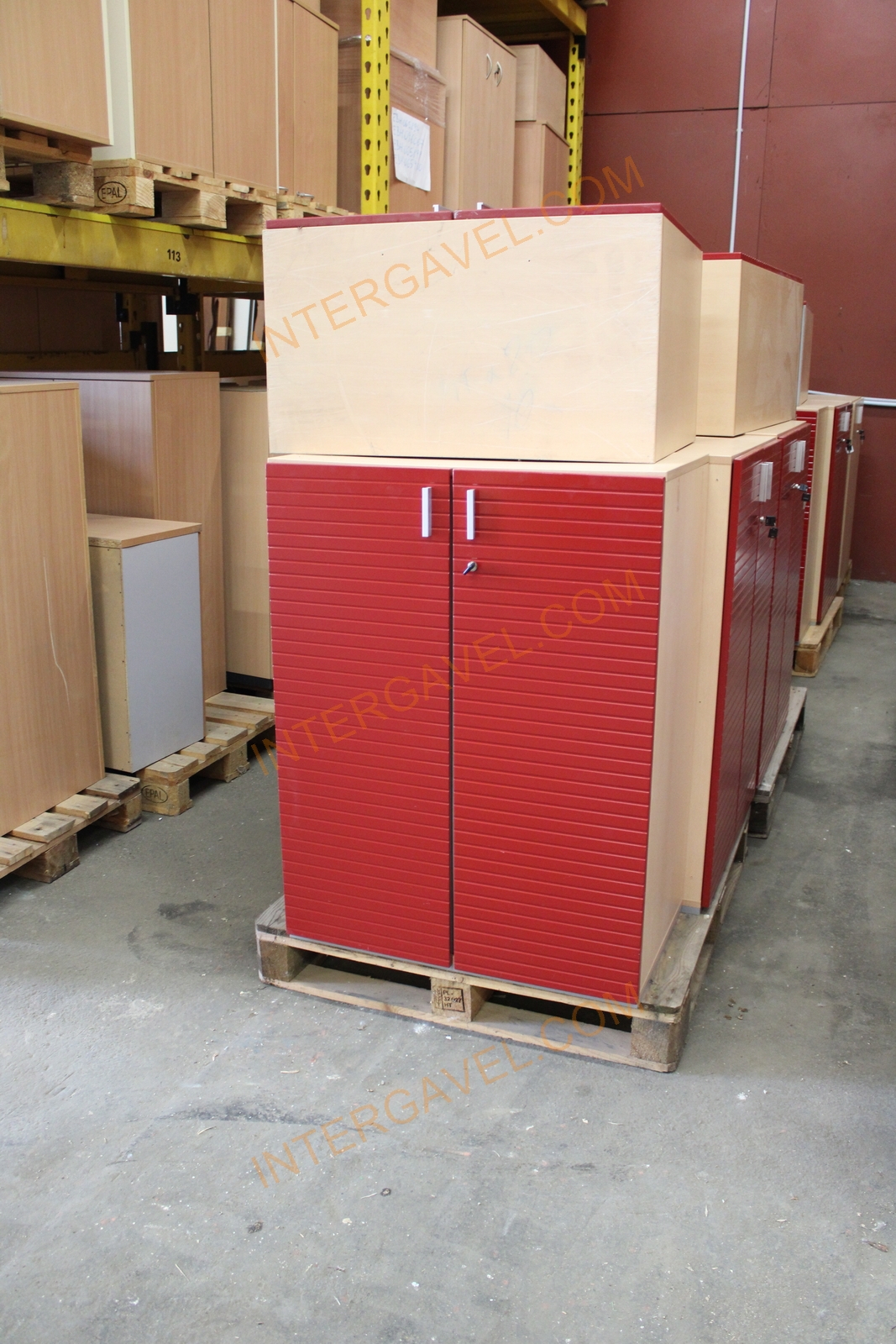 Shelf cabinet (red door-gray/beech top part-3 file rows) 11