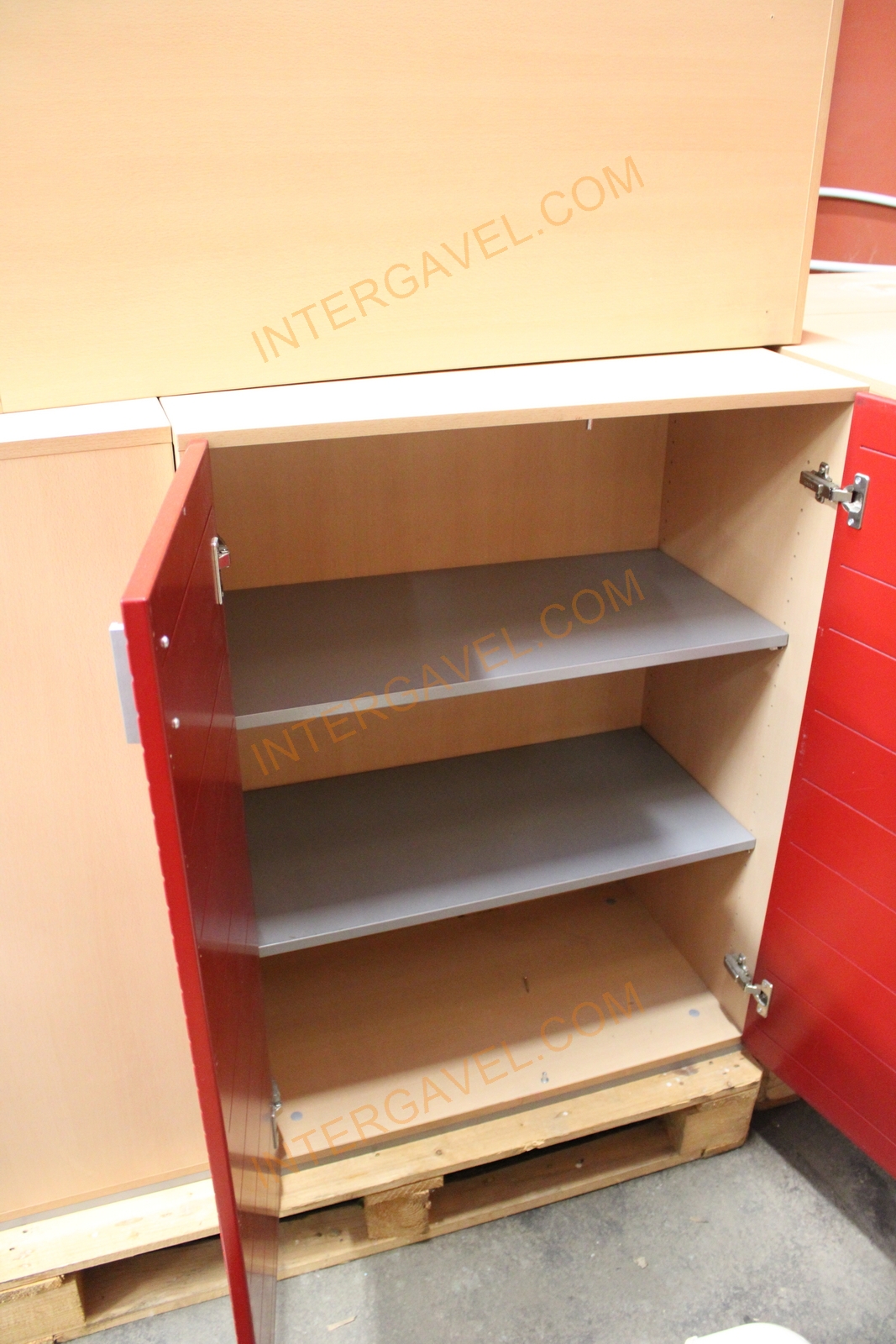 Shelf cabinet (red door-gray/beech top part-3 file rows) 15