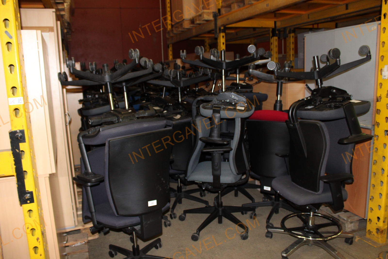 Office rolling chair 7