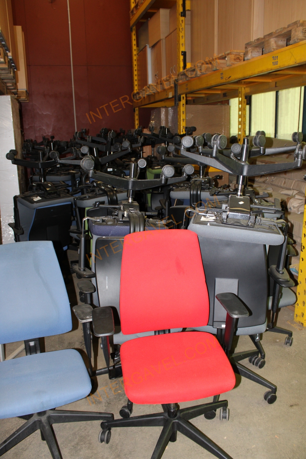 Office rolling chair 4