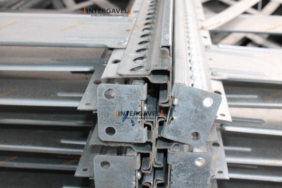 Polcos állvány - HI-280 10