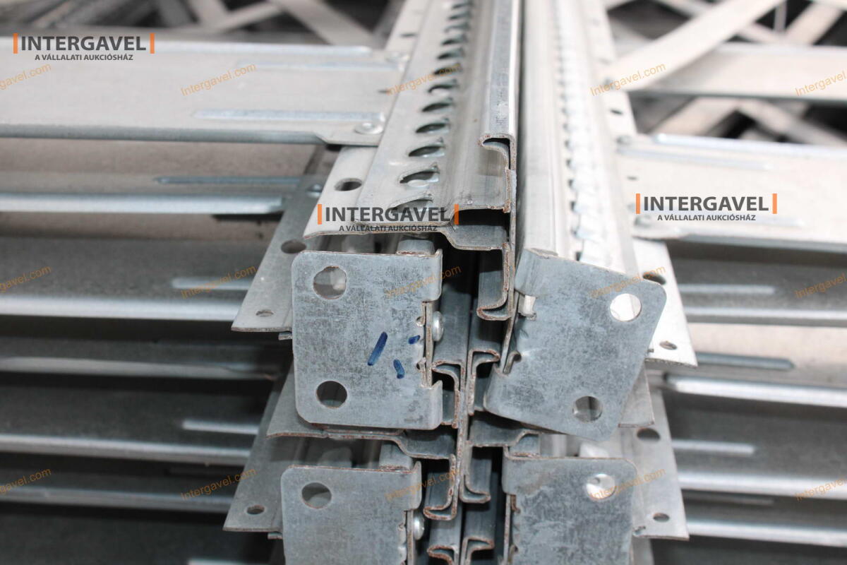 Polcos állvány - HI-280 10