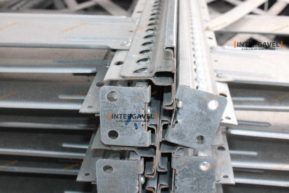 Polcos állvány - HI-280 10