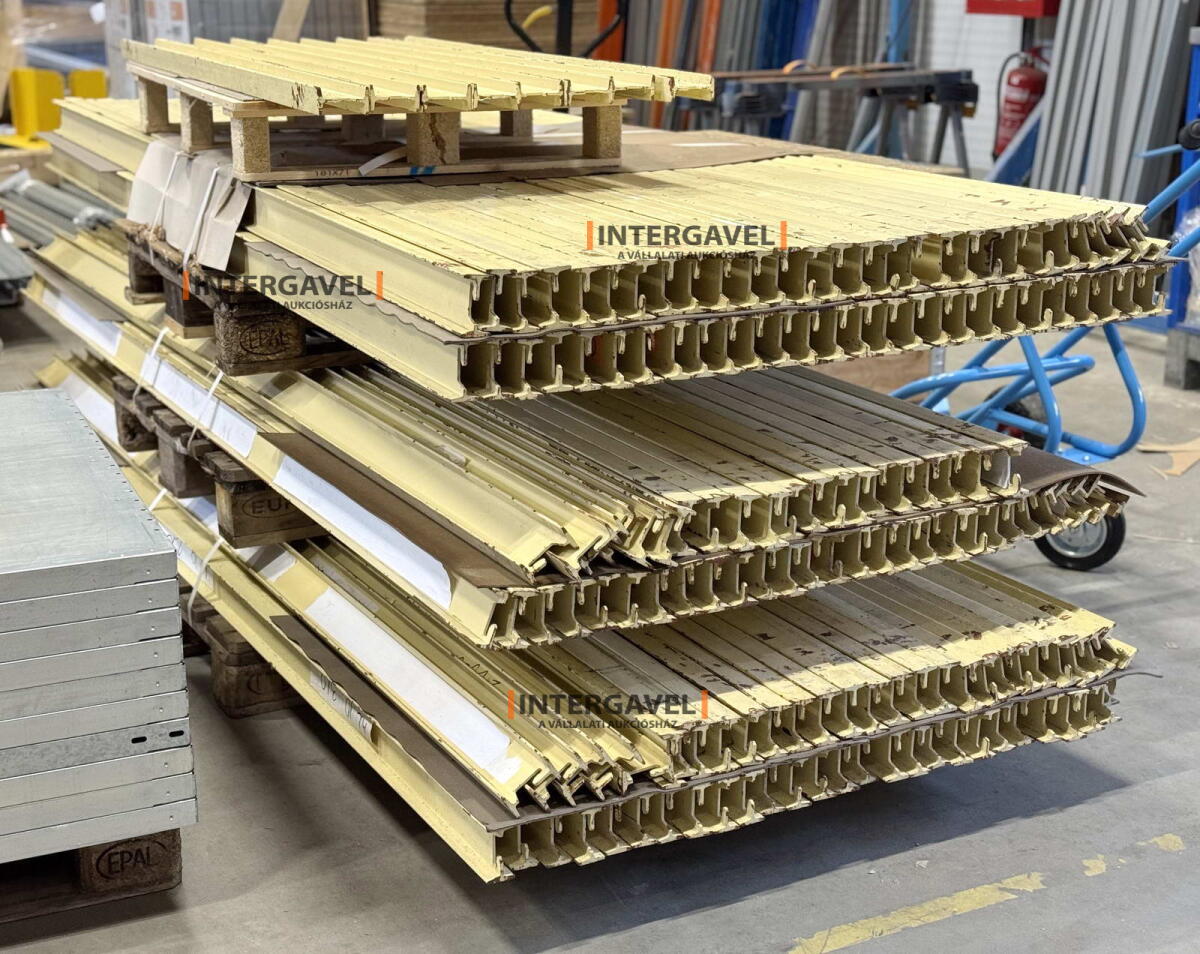 Raklapos állvány 7