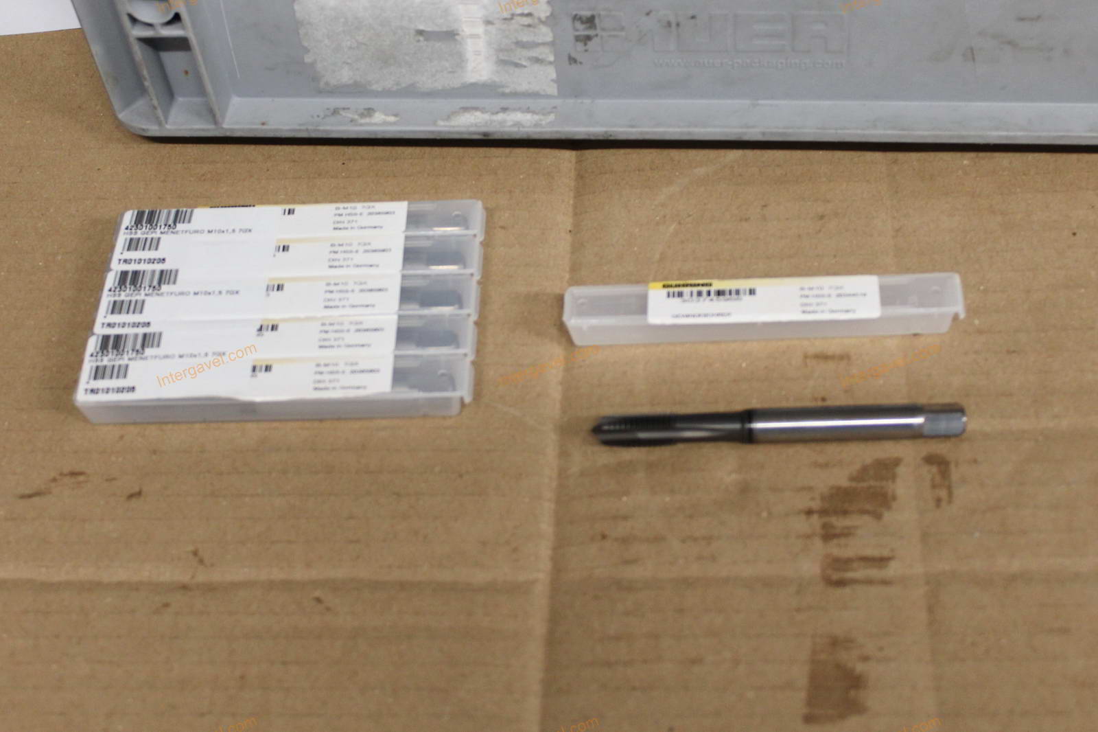 Vegyes szerszámok - menetfúrók 5