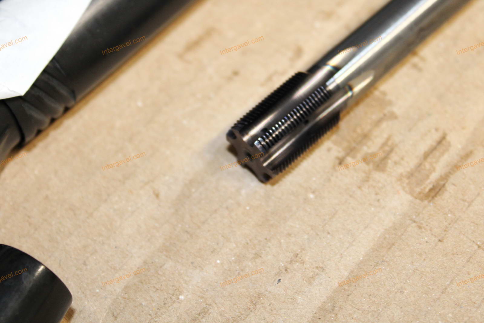 Vegyes szerszámok - menetfúrók 19