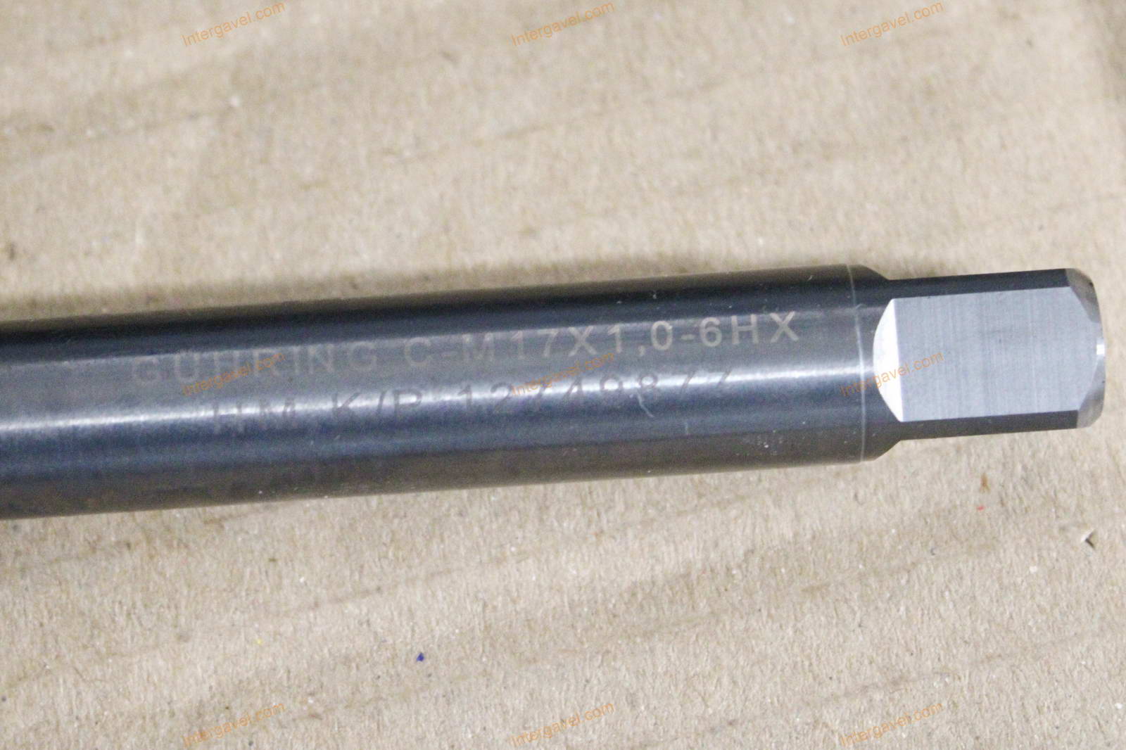 Vegyes szerszámok - menetfúrók 20