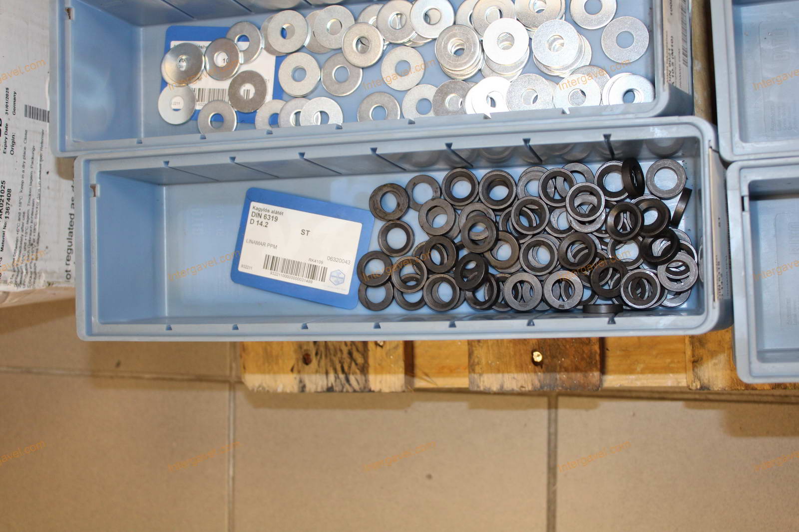 Vegyes alkatrészek - alátétek 15