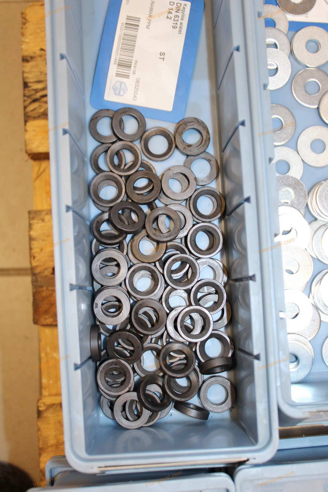 Vegyes alkatrészek - alátétek 16