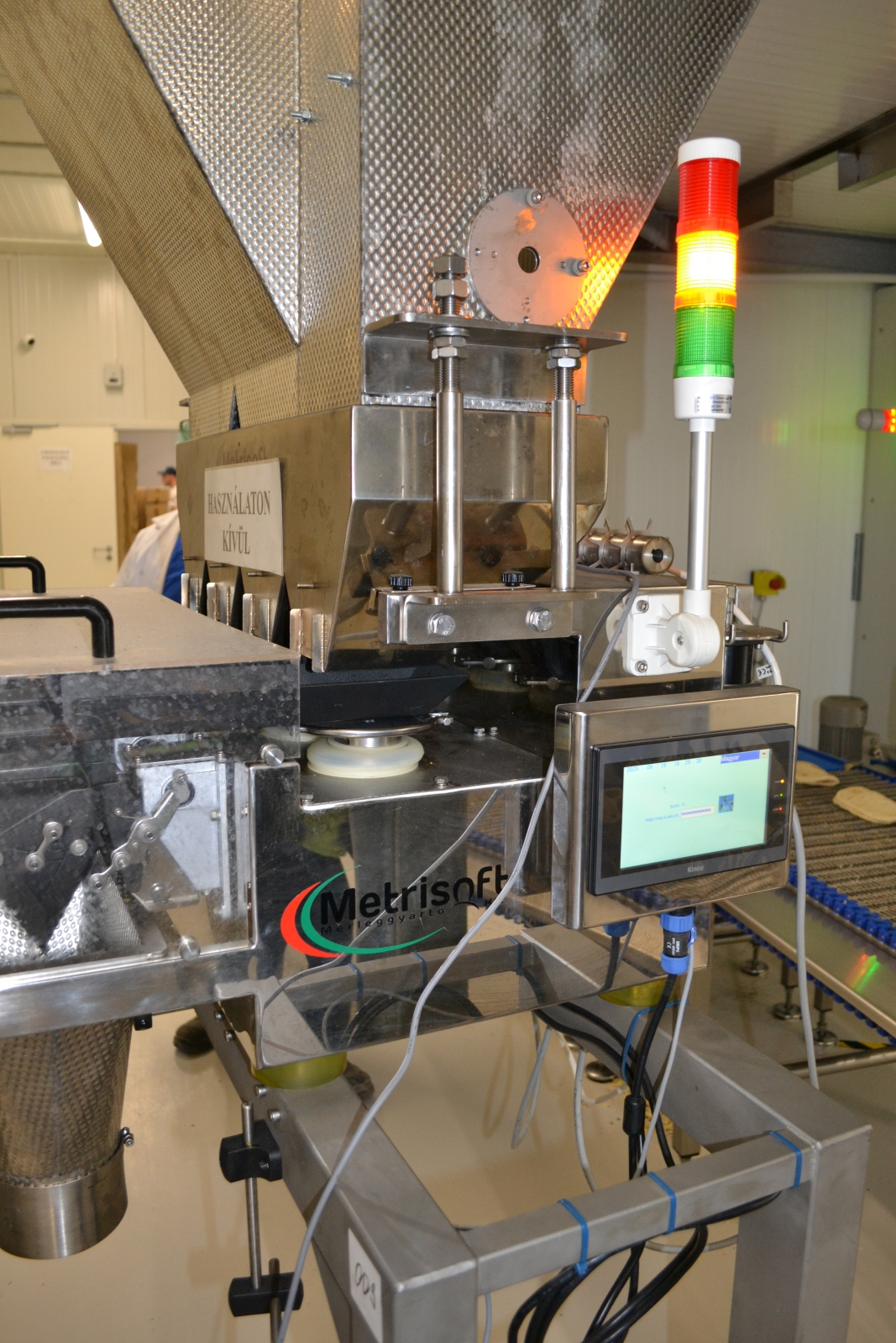 Metrisoft adagoló 14