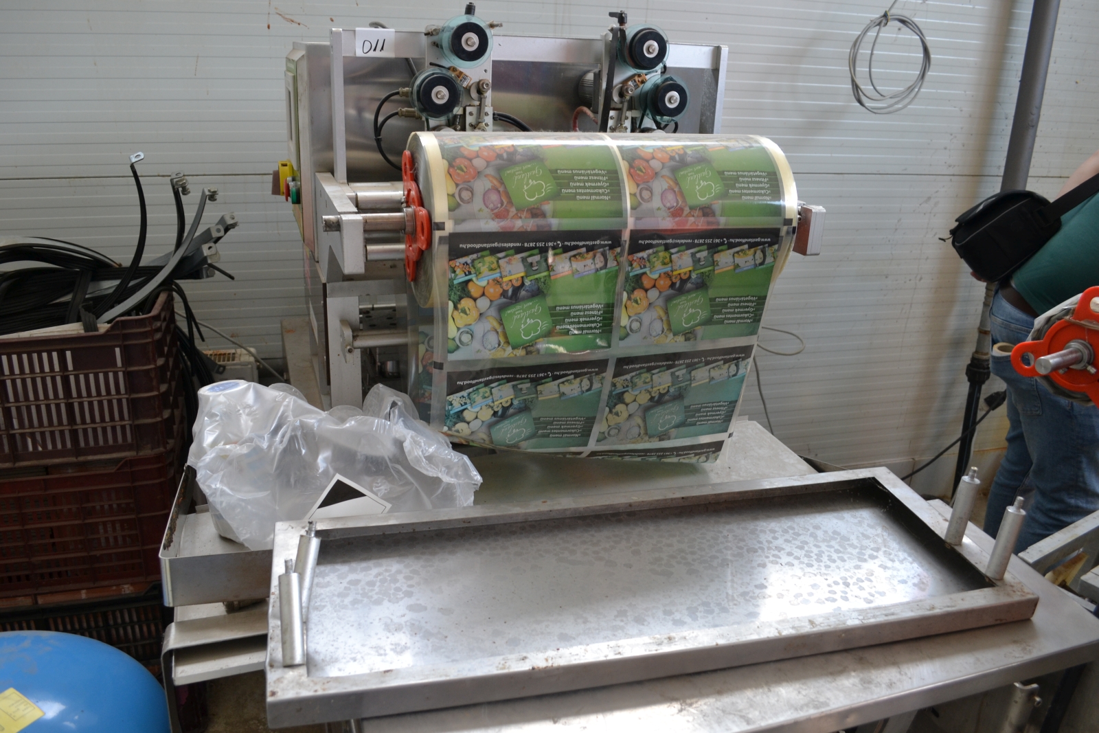 Packaging machine 2