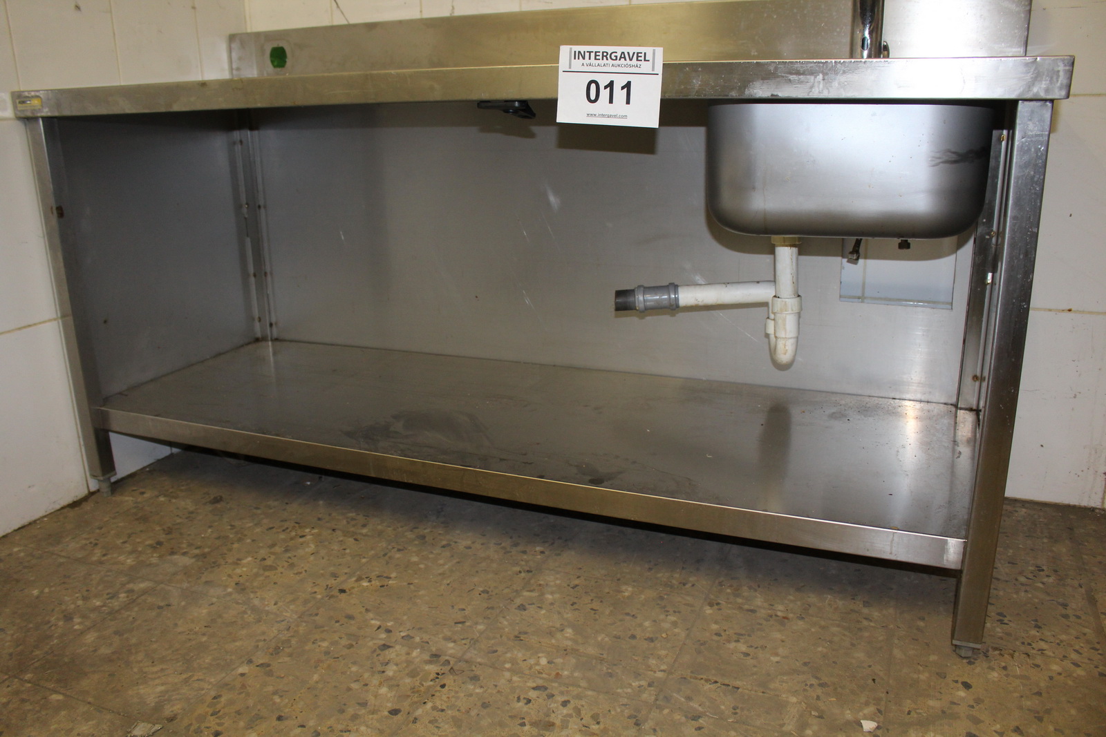 Munkapult mosogató résszel 5