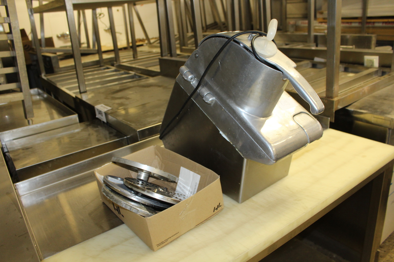 Zöldségszeletelő gép 2