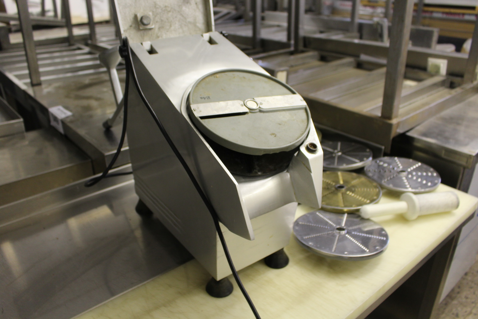 Zöldségszeletelő gép 4