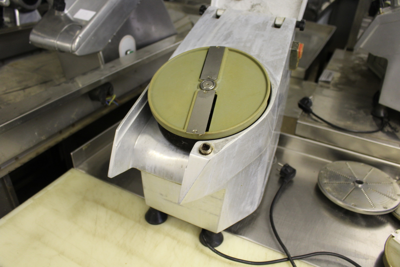 Zöldségszeletelő gép 3