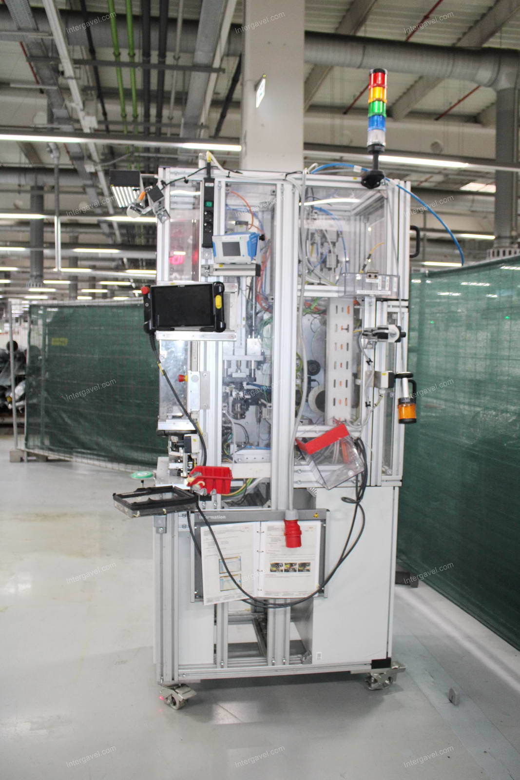 Szerelő munkahely (bontott) 2