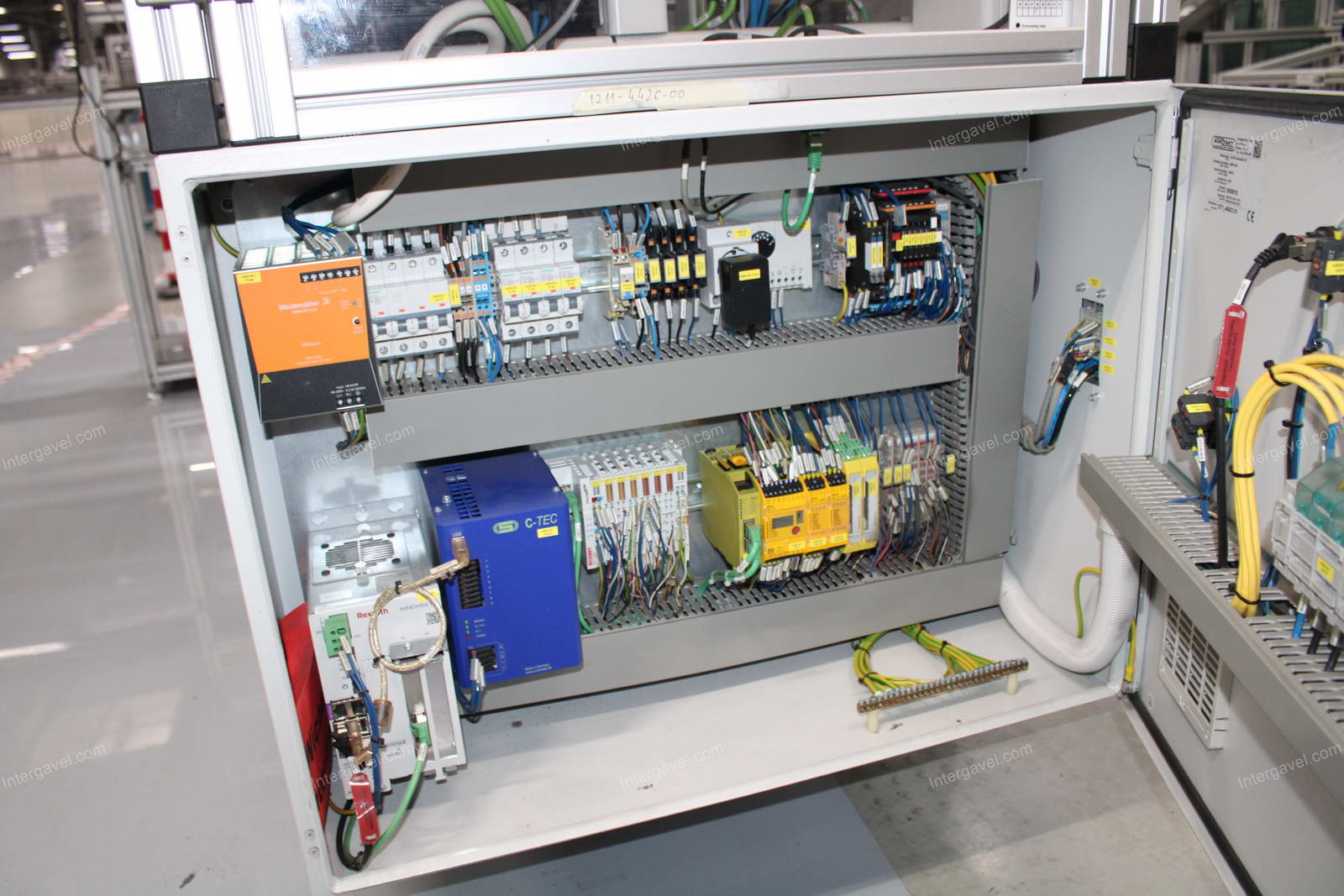 Szerelő munkahely (bontott) 23