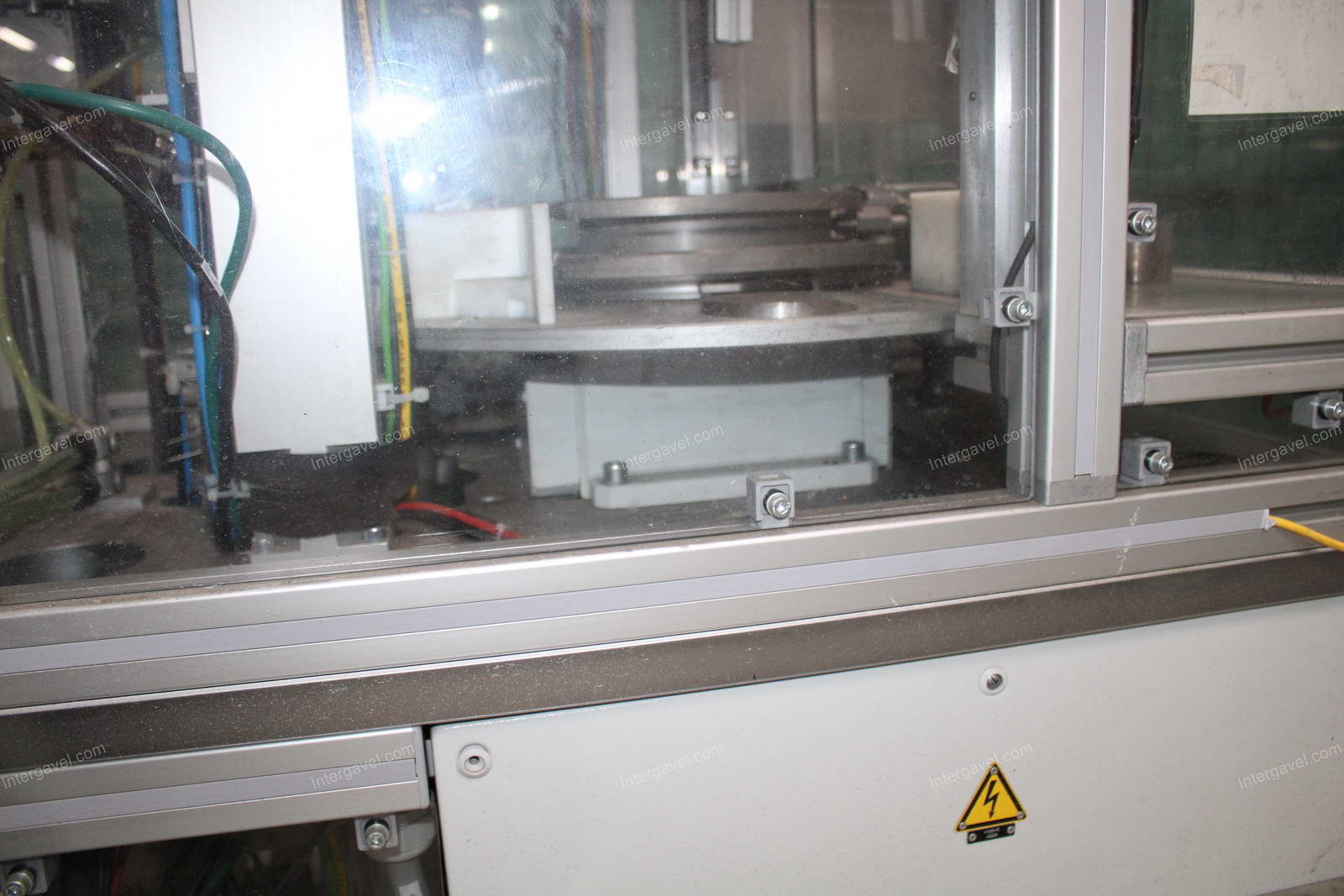 Szerelő munkahely (bontott) és villamos szekrény 7