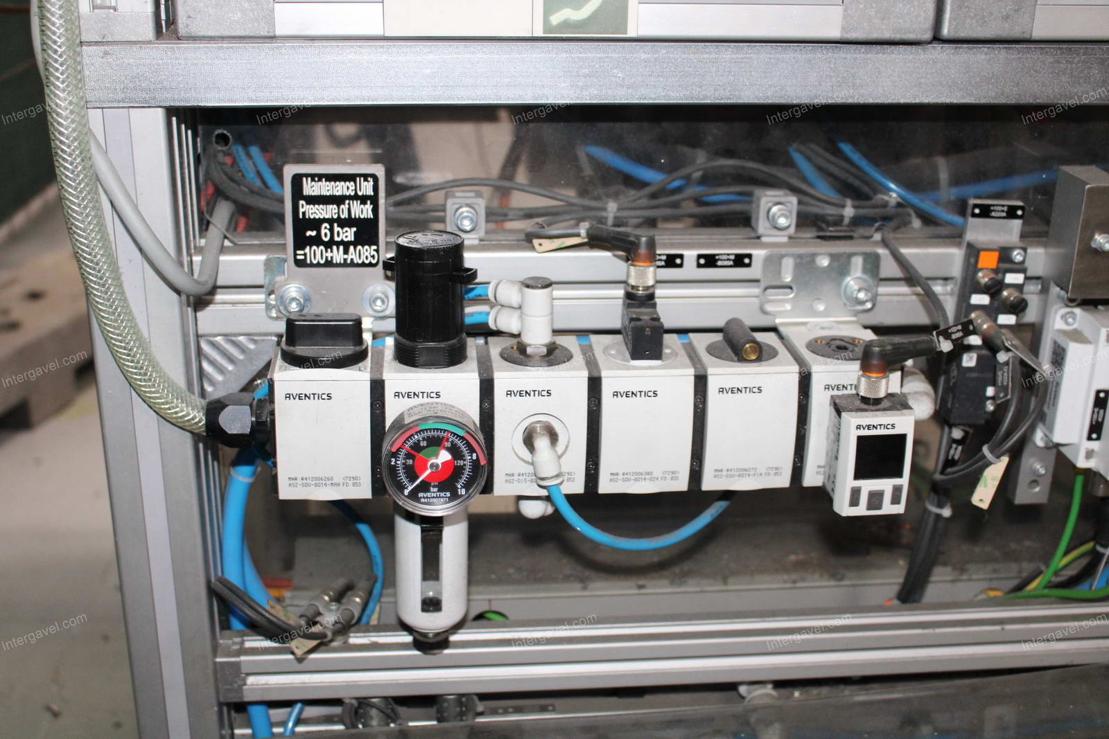 Szerelő munkahely (bontott) és villamos szekrény 13