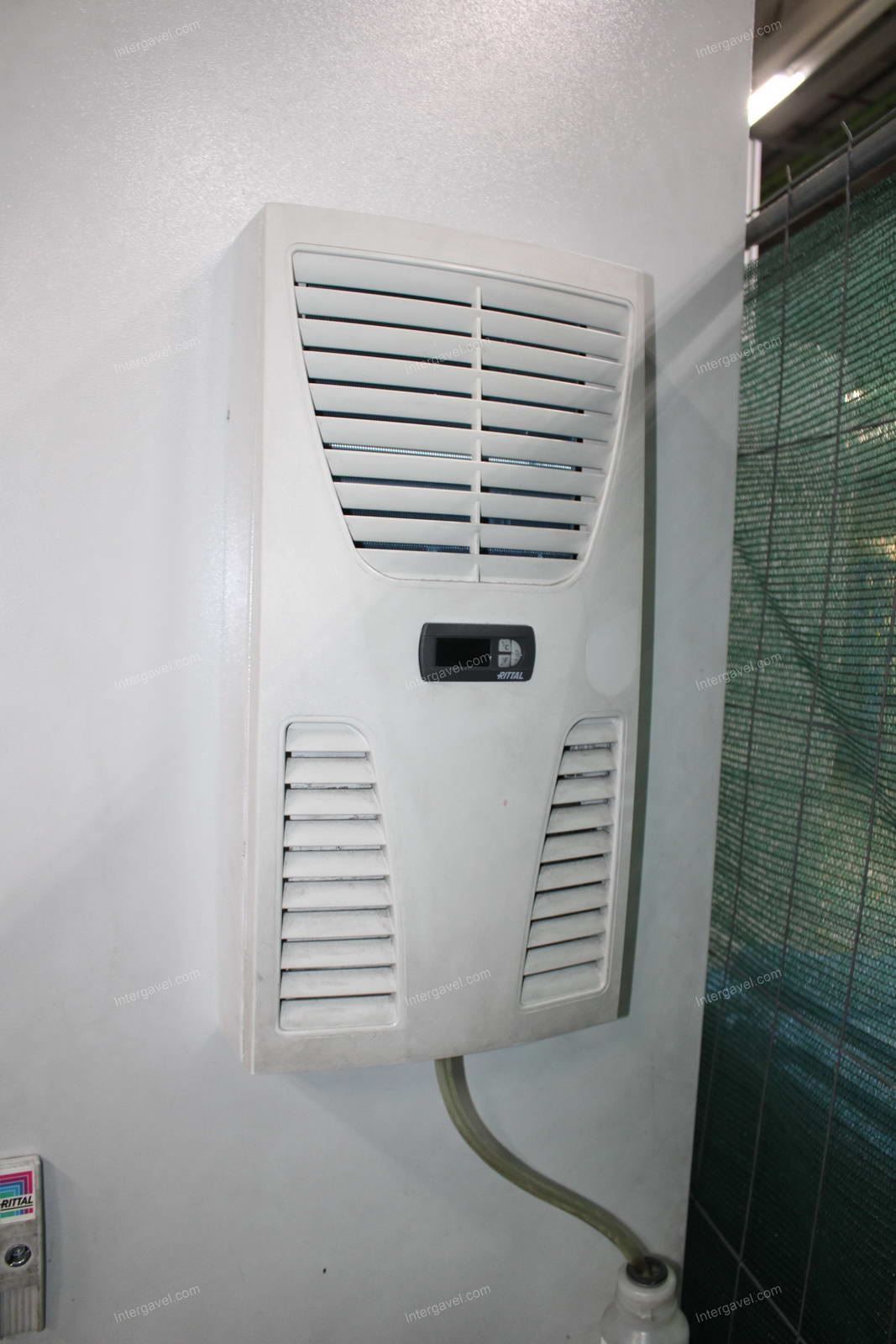 Szerelő munkahely (bontott) és villamos szekrény 17